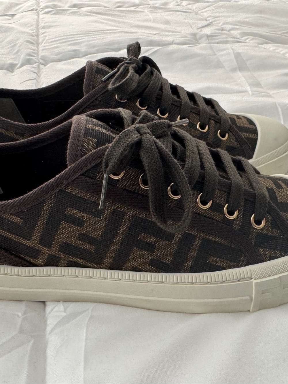 Fendi Brown & Cream Low-Top Logo Sneakers - Picture 2 of 5